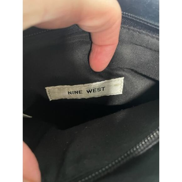 Nine West Leather Small Black Shoulder Purse Crossbody Silver Hardware Bag - Picture 7 of 11